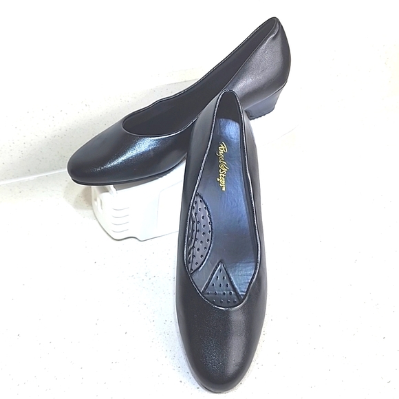Angel Steps Women's low heel pumps Size 8.5 New no tag - Picture 2 of 6